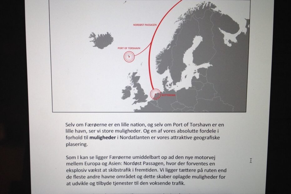 Mynd frá framløguni “Port-of-Torshavn-Præsentation-af-Thorshavns-borgmester.pdf"