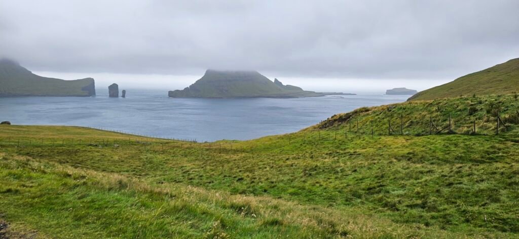 Hoyringssvar frá FNU um lógaruppskotið um burðardygga ferðavinnu